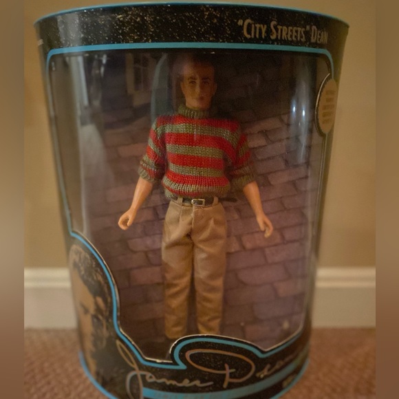 NIB ⭐️ James Dean The Legend Lives On doll ⭐️ Box has never been opened - Picture 4 of 6